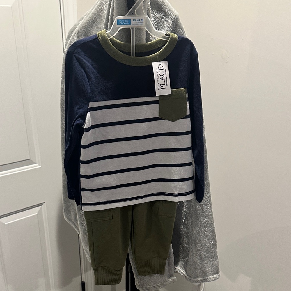 The Children's Place Navy and Olive Striped Set